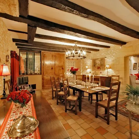 Le Prieure Du Chateau De Couette-café *