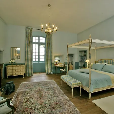 Le Prieure Du Chateau De Couette-café